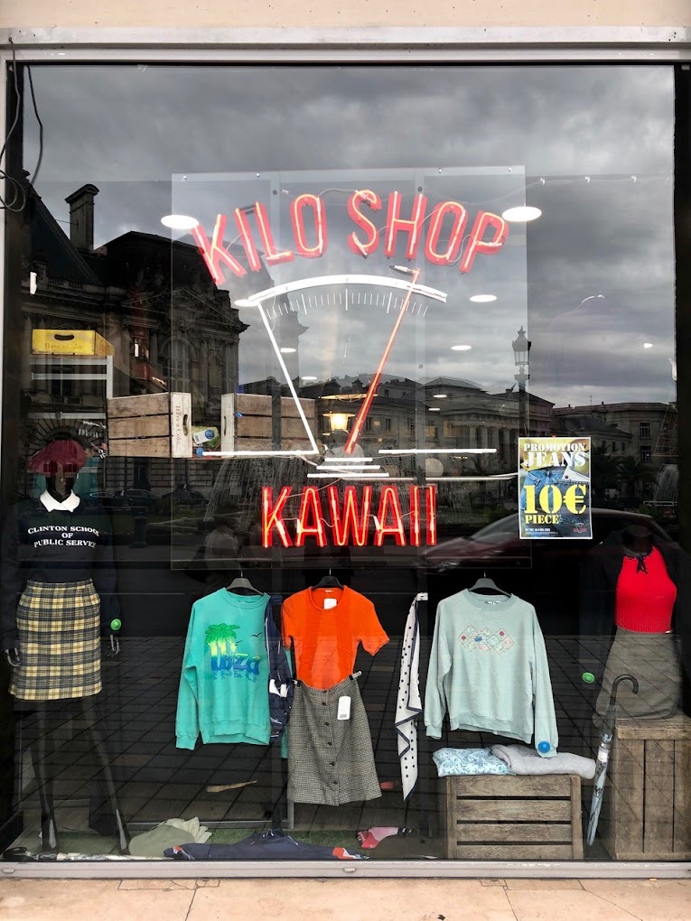 Mode rétro | Friperie Boutique Kilo Shop Kawaii Tours
