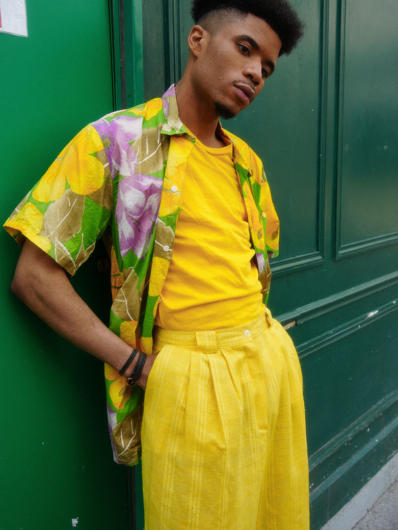 Mannequin homme élégant vêtu d'un ensemble rétro | Friperie Kilo Shop REDUCE REUSE RECYCLE