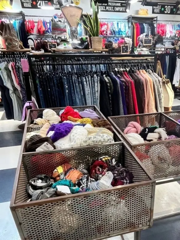 Accessoires vintage déstockage Kilo-Shop Lille